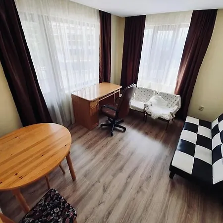 The Park Place Апартамент *